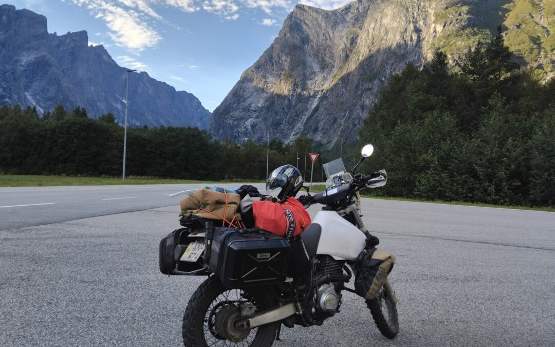 Einn á ferð á mótorhjóli 11000km um Scandinavíu